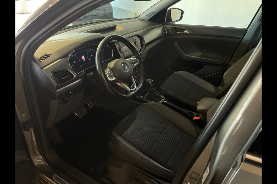 Volkswagen T-Cross 1.0 TSI R-Line 115PK AUTOMAAT AIRCO CLIMA NAVI CRUISE VIRT COCKPIT APPLE CARPLAY CAM R-LINE INT VELG NIEUWSTAAT