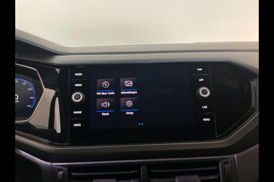 Volkswagen T-Cross 1.0 TSI R-Line 115PK AUTOMAAT AIRCO CLIMA NAVI CRUISE VIRT COCKPIT APPLE CARPLAY CAM R-LINE INT VELG NIEUWSTAAT