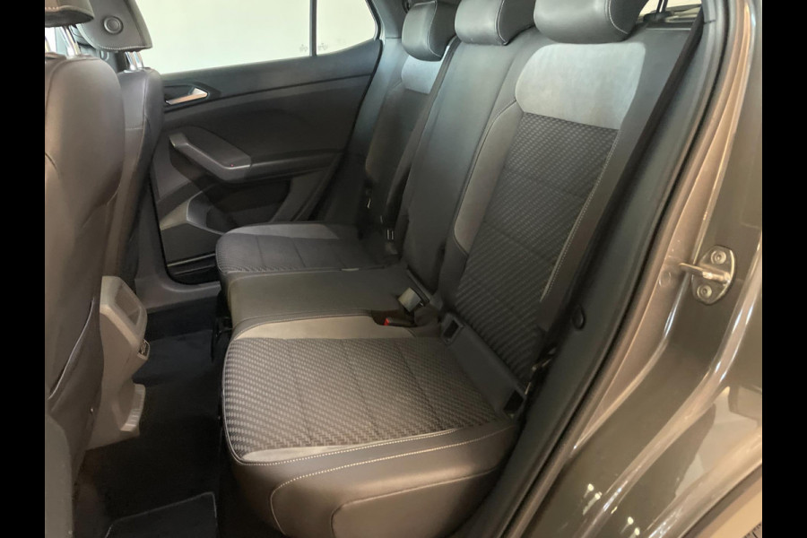 Volkswagen T-Cross 1.0 TSI R-Line 115PK AUTOMAAT AIRCO CLIMA NAVI CRUISE VIRT COCKPIT APPLE CARPLAY CAM R-LINE INT VELG NIEUWSTAAT