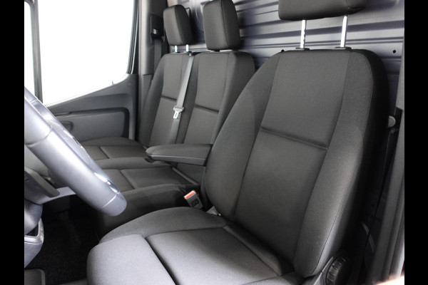 Mercedes-Benz Sprinter 315 L2H2 Automaat Navigatie Cruise Control Trekhaak Climate Control