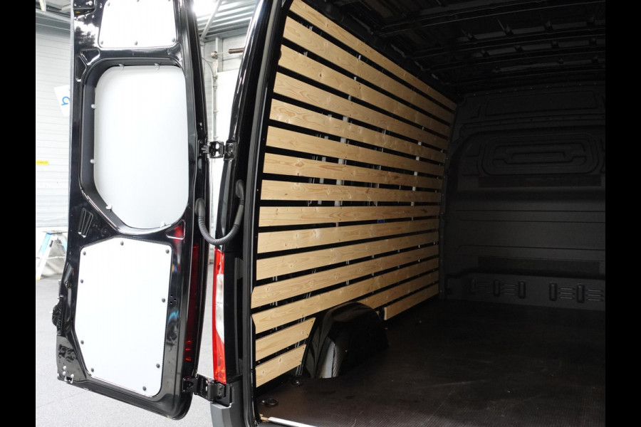 Mercedes-Benz Sprinter 315 L2H2 Automaat Navigatie Cruise Control Trekhaak Climate Control