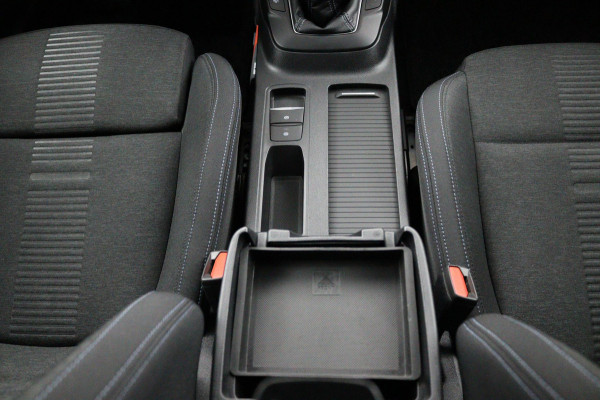 Ford FOCUS Wagon 1.0 EcoBoost Hybrid Active*ECC*NAVI*ACC*HAAK*CAM*