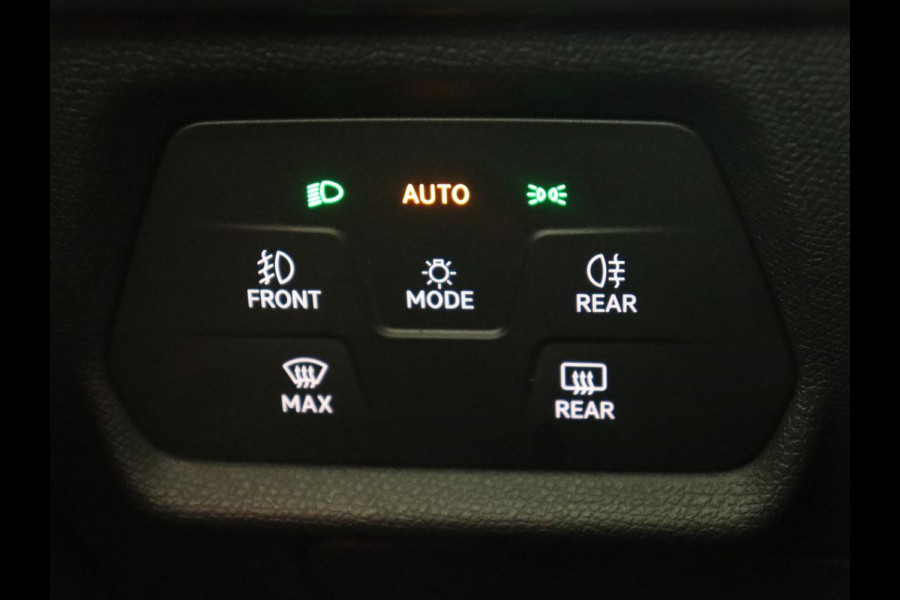 CUPRA Leon 1.4 eHybrid VZ | 245pk | Carplay | Navigatie | Sfeerverlichting | Keyless | Sportstoelen | Digital Cockpit | Parkeerhulp | PHEV | Plug In