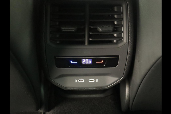 CUPRA Leon 1.4 eHybrid VZ | 245pk | Carplay | Navigatie | Sfeerverlichting | Keyless | Sportstoelen | Digital Cockpit | Parkeerhulp | PHEV | Plug In