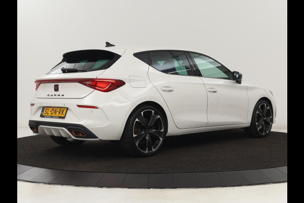 CUPRA Leon 1.4 eHybrid VZ | 245pk | Carplay | Navigatie | Sfeerverlichting | Keyless | Sportstoelen | Digital Cockpit | Parkeerhulp | PHEV | Plug In