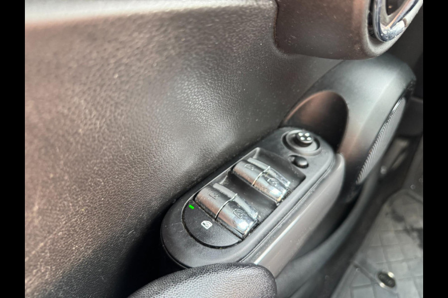 MINI Mini 1.5 Cooper Panorama Navigatie PDC 5 deurs Leer 136 PK MINI Mini 1.5 Cooper Panorama Navigatie PDC 5 deurs Leer 136 PK