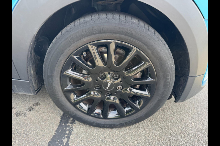 MINI Mini 1.5 Cooper Panorama Navigatie PDC 5 deurs Leer 136 PK MINI Mini 1.5 Cooper Panorama Navigatie PDC 5 deurs Leer 136 PK