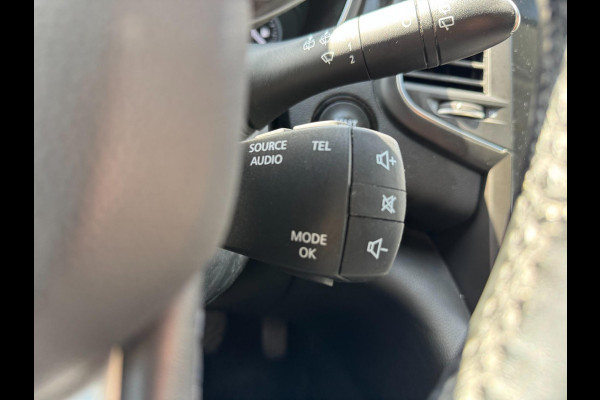 Renault Talisman Estate 1.3 TCe Intens 160 PK Camera Navigatie Led Stoelverw. Renault Talisman Estate 1.3 TCe Intens 160 PK Camera Navigatie Led Stoelverw.