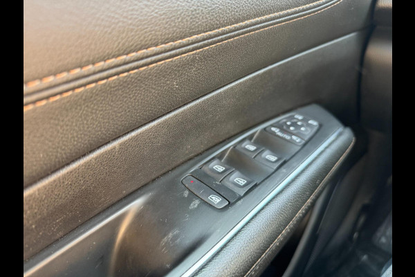Renault Talisman Estate 1.3 TCe Intens 160 PK Camera Navigatie Led Stoelverw. Renault Talisman Estate 1.3 TCe Intens 160 PK Camera Navigatie Led Stoelverw.