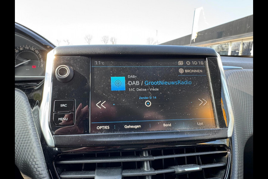 Peugeot 208 1.2 PureTech Allure Navigatie Clima PDC Cruise control Peugeot 208 1.2 PureTech Allure Navigatie Clima PDC Cruise control