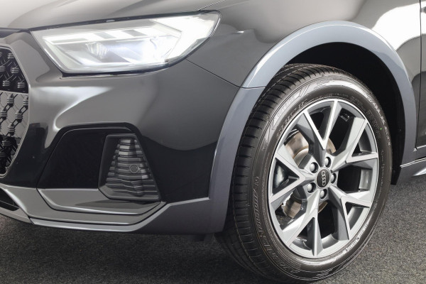 Audi A1 allstreet 30 TFSI Advanced edition 110pk | Private lease vanaf € 597,- pm| Parkeerrijcamera, keyless entry, verwarmbare voerstoelen, led koplampen