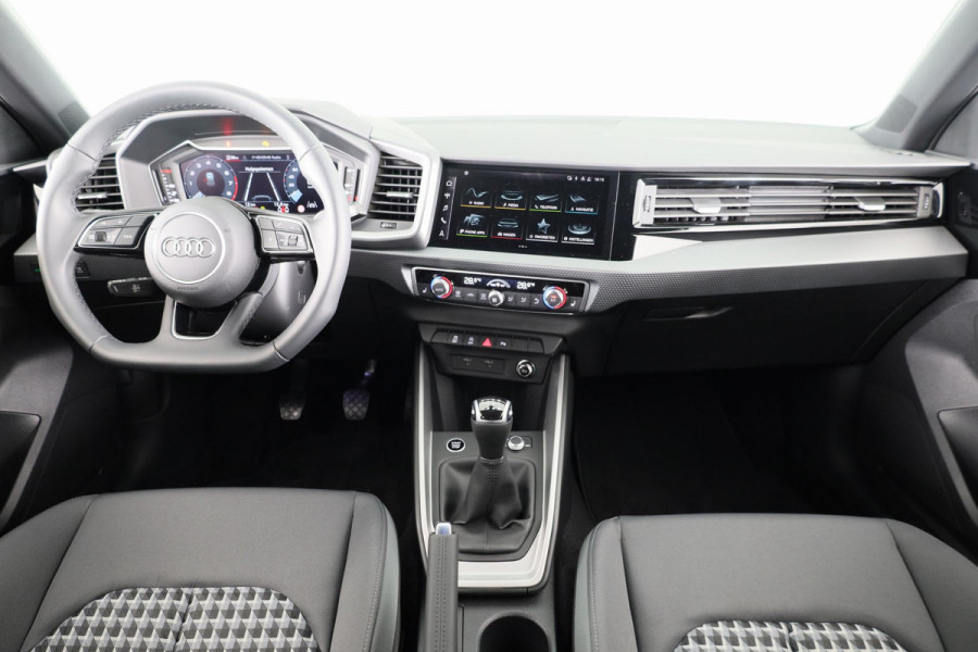 Audi A1 allstreet 30 TFSI Advanced edition 110pk | Private lease vanaf € 597,- pm| Parkeerrijcamera, keyless entry, verwarmbare voerstoelen, led koplampen