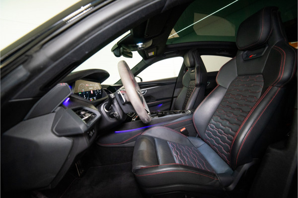 Audi e-tron GT RS 93 kWh 600PK | B&O | Pano | Carbon | Luchtvering | Matrix | VOL! 12 MND Garantie