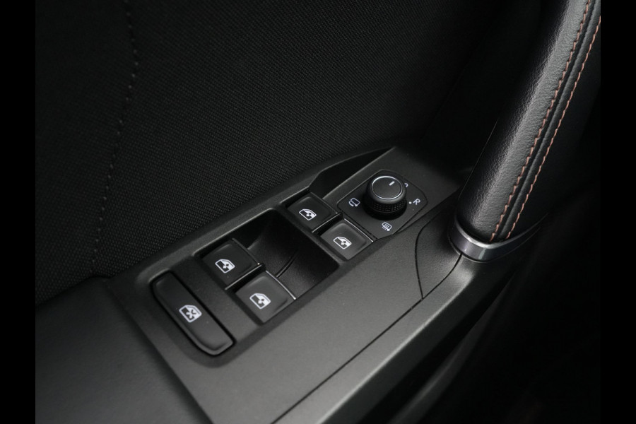 CUPRA Formentor 1.4 e-Hybrid VZ Performance Panorama Camera Sideassist Navigatie Carplay Stoel/Stuurverwarming 203