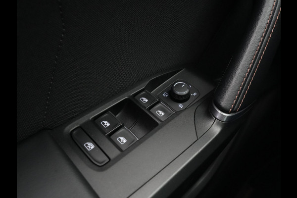 CUPRA Formentor 1.4 e-Hybrid VZ Performance Panorama Camera Sideassist Navigatie Carplay Stoel/Stuurverwarming 203