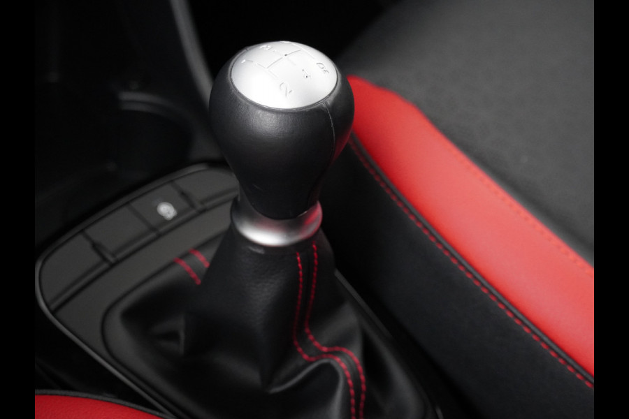 Kia Picanto 1.0 DPi GT-Line Apple Carplay/Auto Android - Cruise control - Climate Control - Navigatie - Achteruitrijcamera - Fabrieksgarantie tot 07-2030