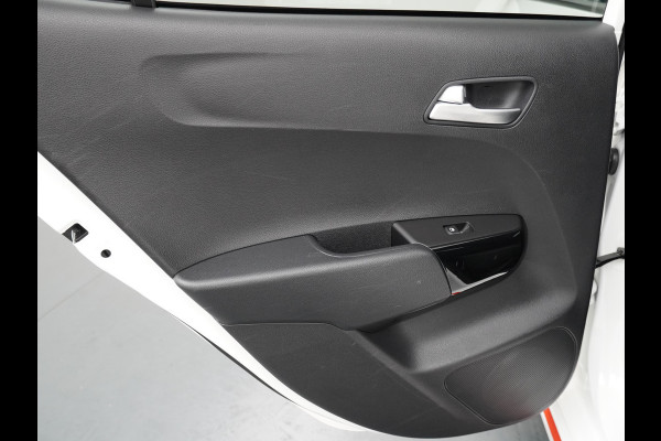Kia Picanto 1.0 DPi GT-Line Apple Carplay/Auto Android - Cruise control - Climate Control - Navigatie - Achteruitrijcamera - Fabrieksgarantie tot 07-2030