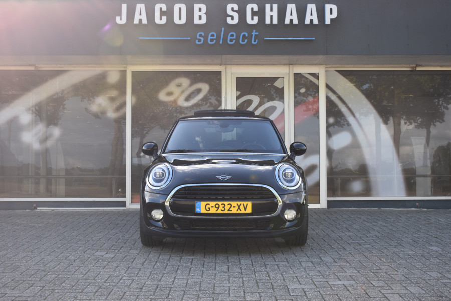 MINI Mini 1.5 Cooper Chili Automaat Parkeerhulp Achter / Glazen Schuif- kanteldak / 17'' LM / Multimedia