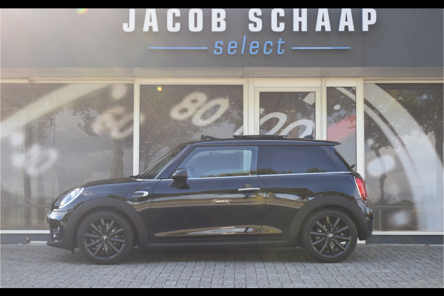 MINI Mini 1.5 Cooper Chili Automaat Parkeerhulp Achter / Glazen Schuif- kanteldak / 17'' LM / Multimedia