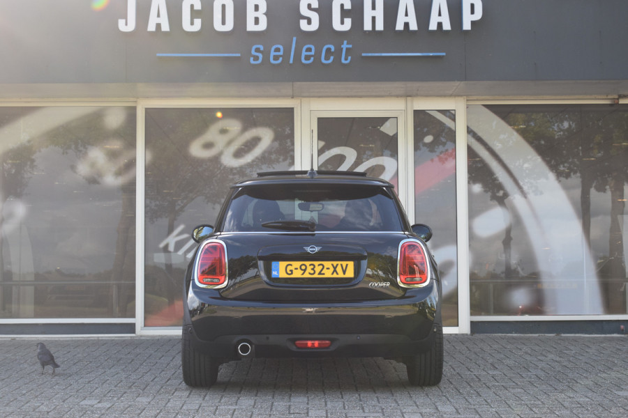 MINI Mini 1.5 Cooper Chili Automaat Parkeerhulp Achter / Glazen Schuif- kanteldak / 17'' LM / Multimedia