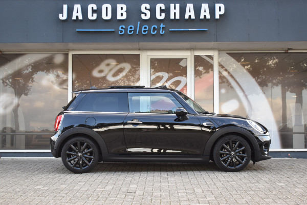 MINI Mini 1.5 Cooper Chili Automaat Parkeerhulp Achter / Glazen Schuif- kanteldak / 17'' LM / Multimedia