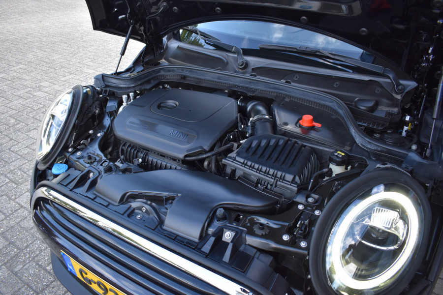 MINI Mini 1.5 Cooper Chili Automaat Parkeerhulp Achter / Glazen Schuif- kanteldak / 17'' LM / Multimedia