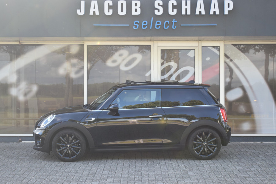 MINI Mini 1.5 Cooper Chili Automaat Parkeerhulp Achter / Glazen Schuif- kanteldak / 17'' LM / Multimedia