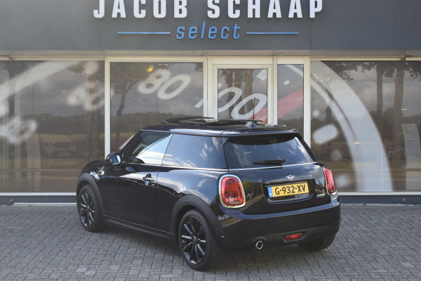 MINI Mini 1.5 Cooper Chili Automaat Parkeerhulp Achter / Glazen Schuif- kanteldak / 17'' LM / Multimedia