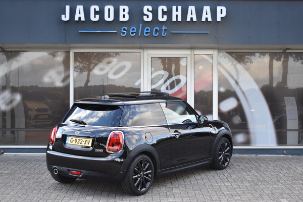MINI Mini 1.5 Cooper Chili Automaat Parkeerhulp Achter / Glazen Schuif- kanteldak / 17'' LM / Multimedia