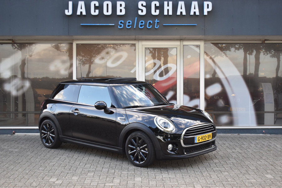 MINI Mini 1.5 Cooper Chili Automaat Parkeerhulp Achter / Glazen Schuif- kanteldak / 17'' LM / Multimedia