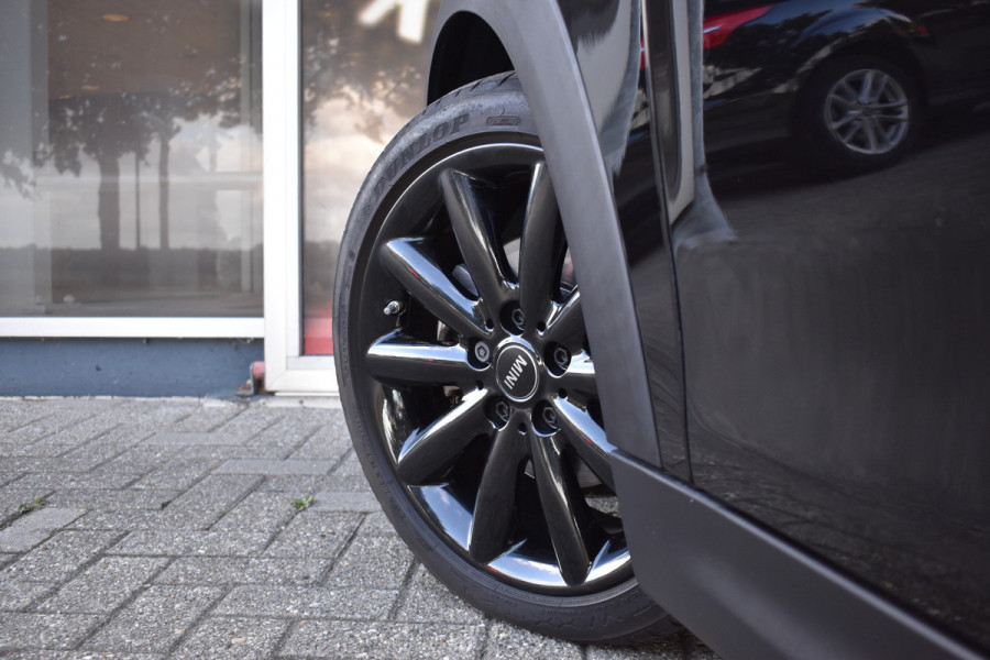MINI Mini 1.5 Cooper Chili Automaat Parkeerhulp Achter / Glazen Schuif- kanteldak / 17'' LM / Multimedia