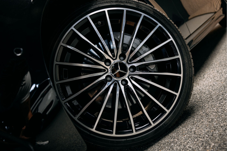 Mercedes-Benz C-Klasse 300 e AMG Line Goed uitgevoerde C300e AMG line