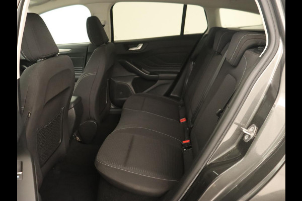 Ford Focus 1.0 EcoBoost Titanium | Stoel & stuurverwarming | Camera | Adaptive cruise | Carplay | Keyless | Navigatie | Full LED