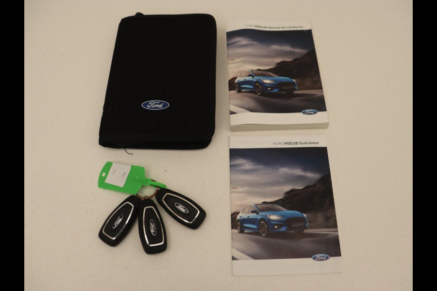 Ford Focus 1.0 EcoBoost Titanium | Stoel & stuurverwarming | Camera | Adaptive cruise | Carplay | Keyless | Navigatie | Full LED