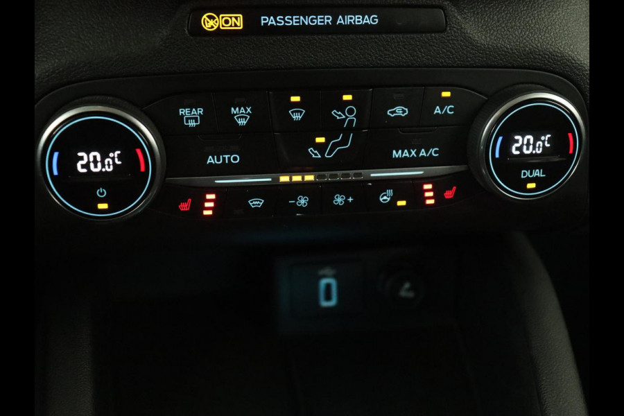Ford Focus 1.0 EcoBoost Titanium | Stoel & stuurverwarming | Camera | Adaptive cruise | Carplay | Keyless | Navigatie | Full LED