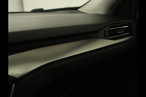 Ford Focus 1.0 EcoBoost Titanium | Stoel & stuurverwarming | Camera | Adaptive cruise | Carplay | Keyless | Navigatie | Full LED