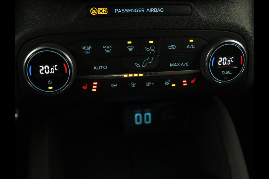 Ford Focus 1.0 EcoBoost Hybrid ST Line | Stoel & stuurverwarming | Camera | B&O Sound | Navigatie | Digital Cockpit | Carplay | Full LED