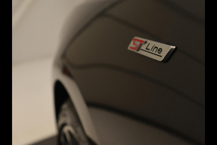 Ford Focus 1.0 EcoBoost Hybrid ST Line | Stoel & stuurverwarming | Camera | B&O Sound | Navigatie | Digital Cockpit | Carplay | Full LED