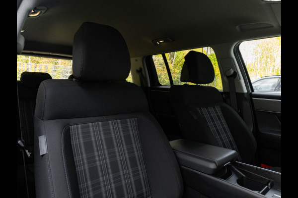 Hyundai Santa Fe 1.6 T-GDI PHEV 4WD - 7-zits - ACC - Elektrische Stoelen - Camera