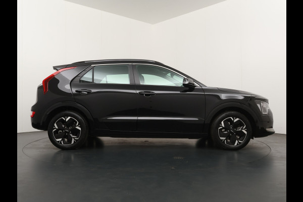 Kia Niro EV DynamicLine 64.8 kWh - SOH 98% Automaat - Climate control  - Adaptive cruise control - Navigatie - Apple Carplay/Android Auto - Fabrieksgarantie t/m 02-2030