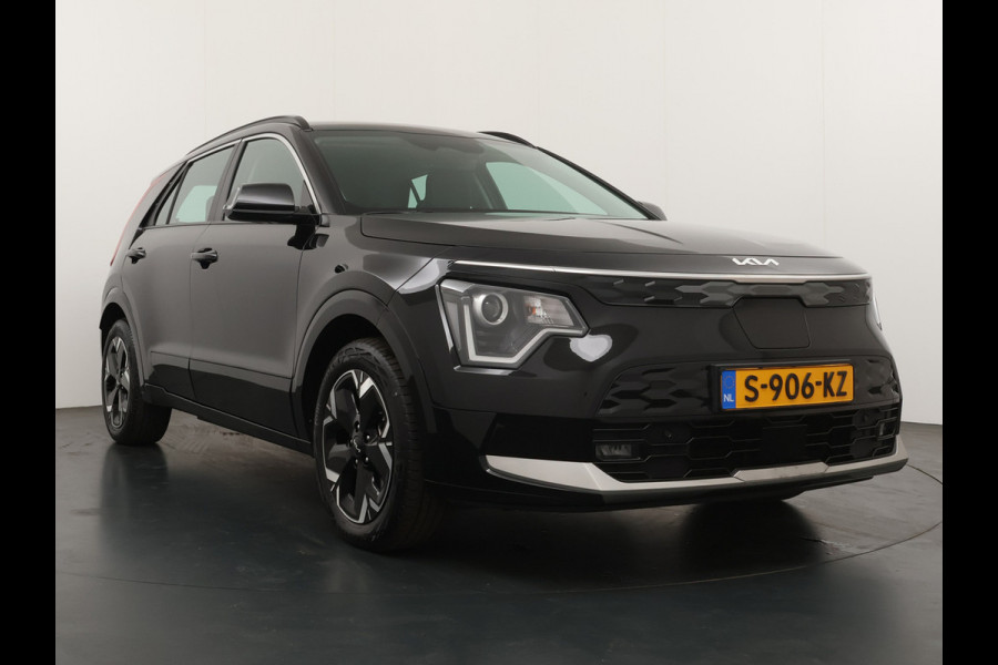 Kia Niro EV DynamicLine 64.8 kWh - SOH 98% Automaat - Climate control  - Adaptive cruise control - Navigatie - Apple Carplay/Android Auto - Fabrieksgarantie t/m 02-2030