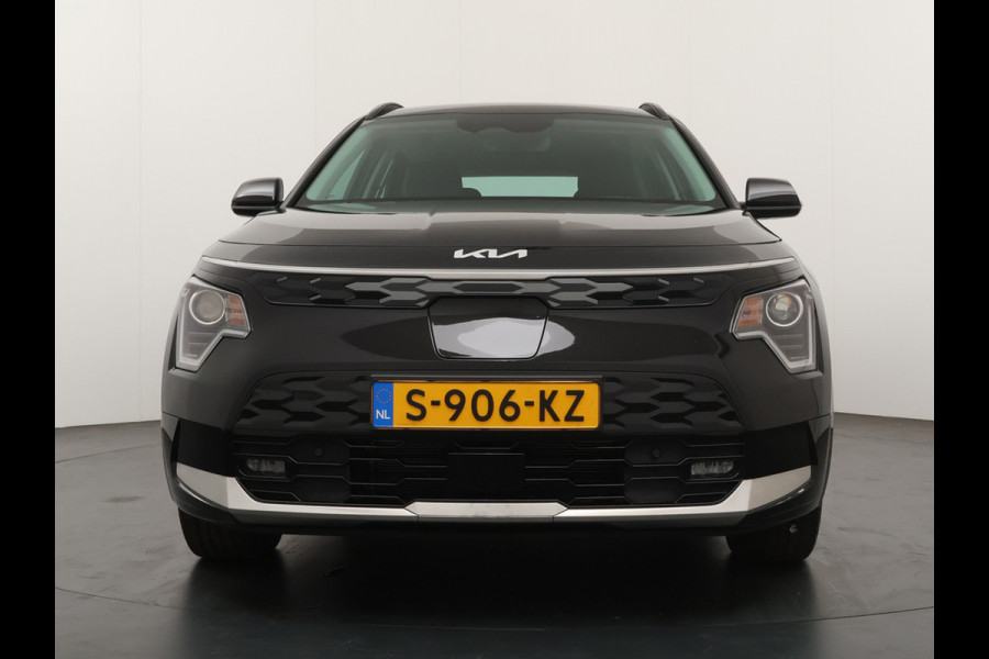Kia Niro EV DynamicLine 64.8 kWh - SOH 98% Automaat - Climate control  - Adaptive cruise control - Navigatie - Apple Carplay/Android Auto - Fabrieksgarantie t/m 02-2030