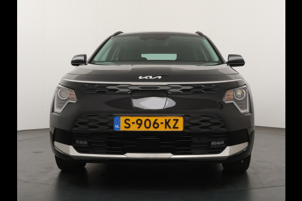 Kia Niro EV DynamicLine 64.8 kWh - SOH 98% Automaat - Climate control  - Adaptive cruise control - Navigatie - Apple Carplay/Android Auto - Fabrieksgarantie t/m 02-2030