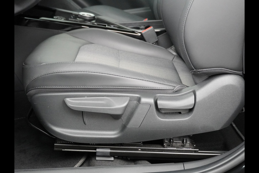 Kia Niro EV DynamicLine 64.8 kWh - SOH 98% Automaat - Climate control  - Adaptive cruise control - Navigatie - Apple Carplay/Android Auto - Fabrieksgarantie t/m 02-2030
