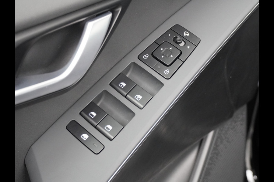 Kia Niro EV DynamicLine 64.8 kWh - SOH 98% Automaat - Climate control  - Adaptive cruise control - Navigatie - Apple Carplay/Android Auto - Fabrieksgarantie t/m 02-2030