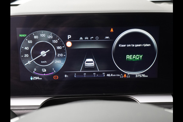 Kia Niro EV DynamicLine 64.8 kWh - SOH 98% Automaat - Climate control  - Adaptive cruise control - Navigatie - Apple Carplay/Android Auto - Fabrieksgarantie t/m 02-2030