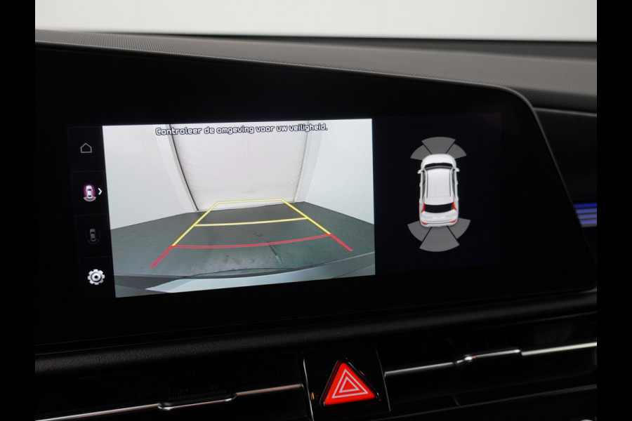 Kia Niro EV DynamicLine 64.8 kWh - SOH 98% Automaat - Climate control  - Adaptive cruise control - Navigatie - Apple Carplay/Android Auto - Fabrieksgarantie t/m 02-2030