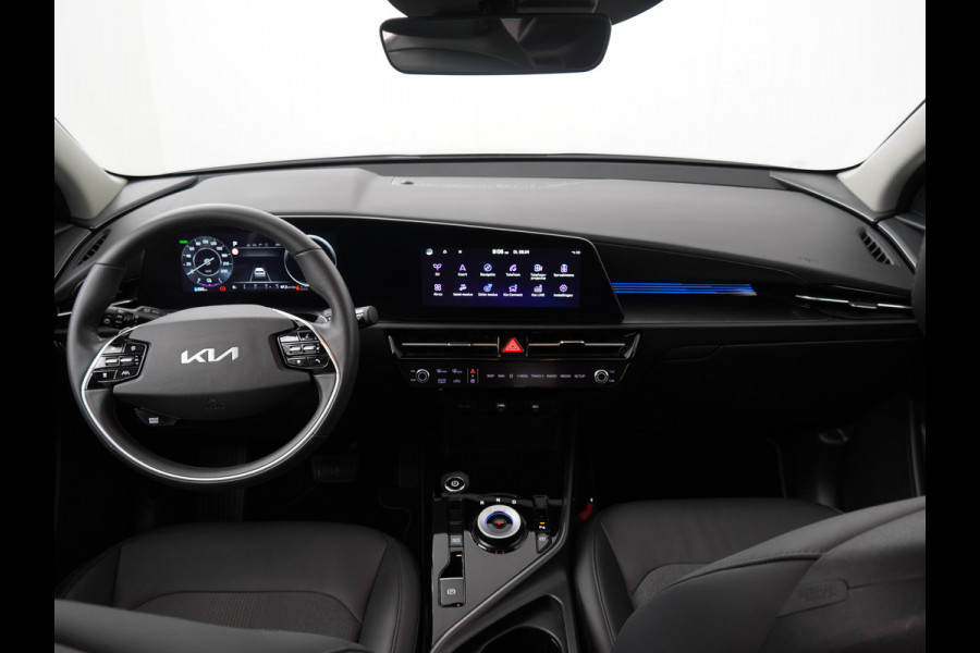 Kia Niro EV DynamicLine 64.8 kWh - SOH 98% Automaat - Climate control  - Adaptive cruise control - Navigatie - Apple Carplay/Android Auto - Fabrieksgarantie t/m 02-2030