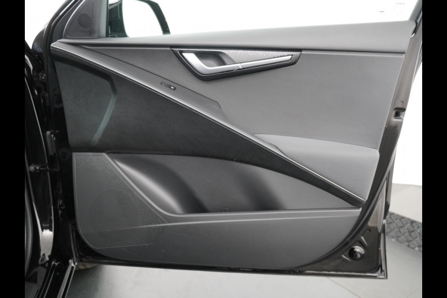 Kia Niro EV DynamicLine 64.8 kWh - SOH 98% Automaat - Climate control  - Adaptive cruise control - Navigatie - Apple Carplay/Android Auto - Fabrieksgarantie t/m 02-2030