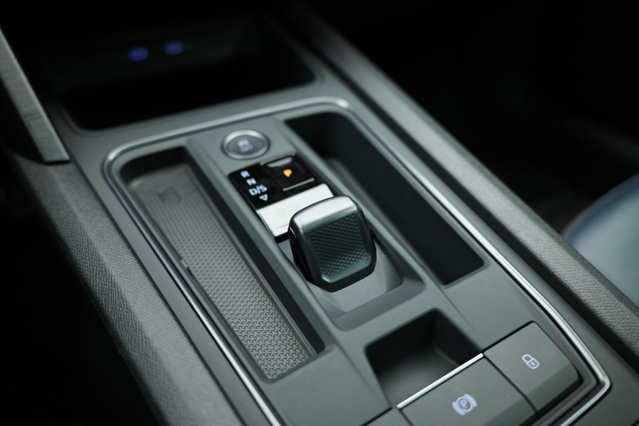 CUPRA Formentor 1.4 e-Hybrid VZ Performance |Pano|360 Camera|Ambient|Dodehoek|Draadloos Laden|